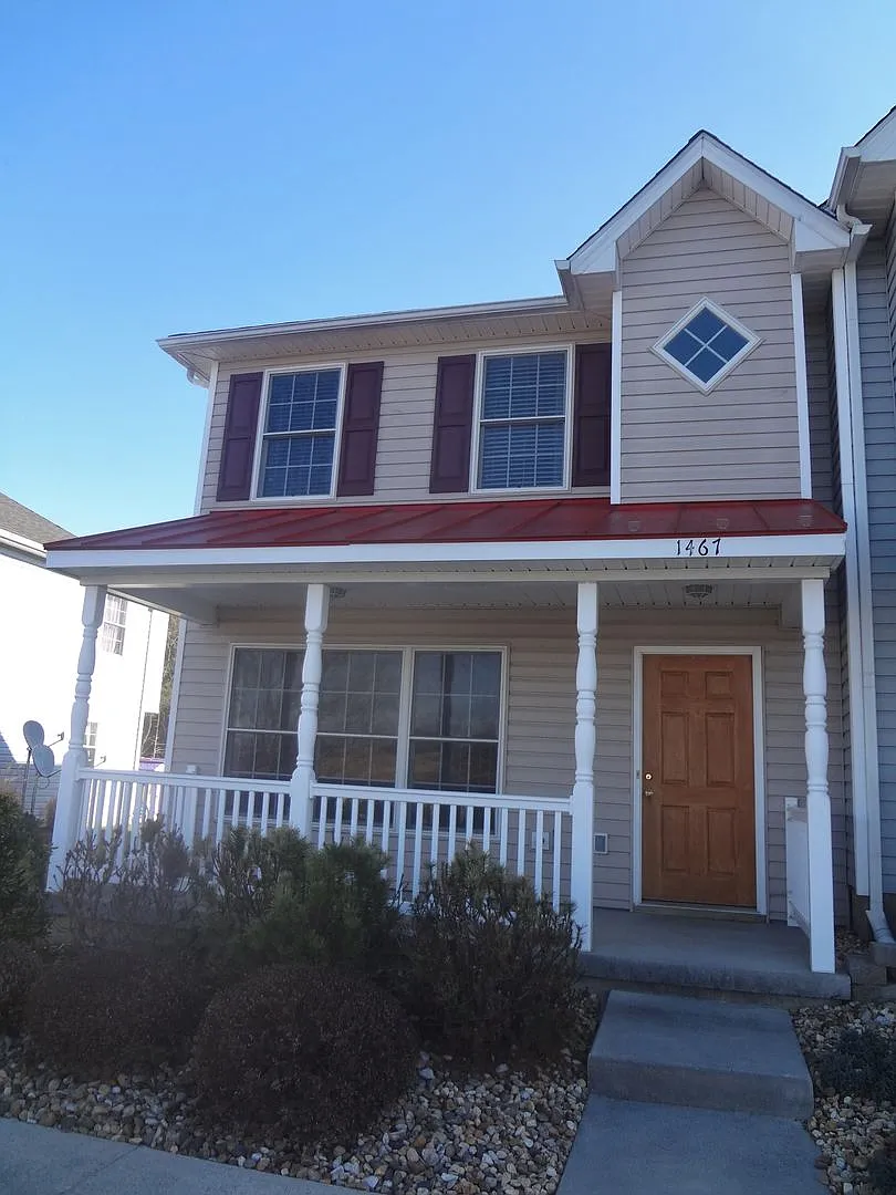 End Unit Townhouse at Liberty Square — Photo 2