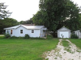 502 W 6th St, Prophetstown, IL 61277