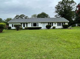 130 Derek Dr, Troutville, VA 24175