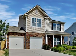 4335 Lochurst Dr, Pfafftown, NC 27040