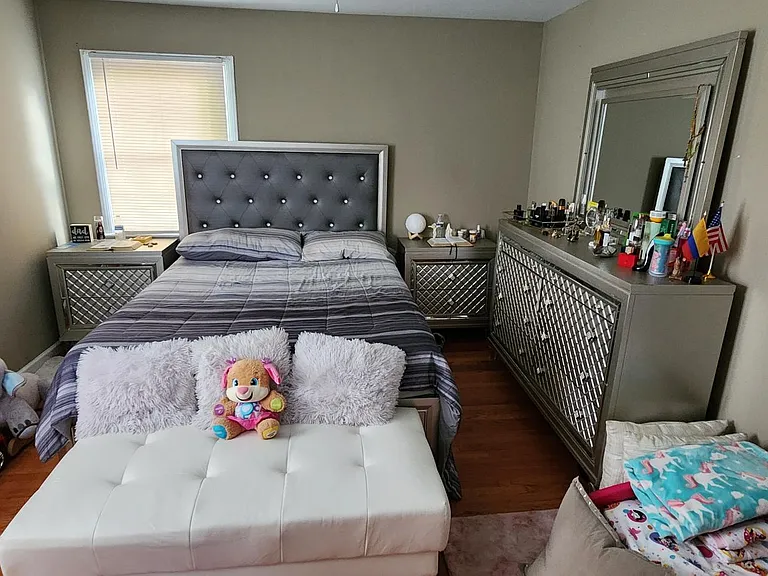 8 Columbia Dr #4A — Photo 5