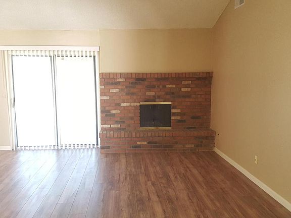 2nd image of 8908 W Palo Verde Ave