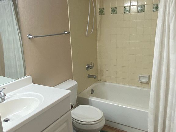 3rd image of 7601 N Calle Sin Envidia APT 34