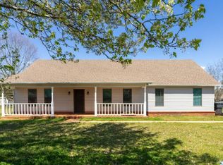 29 Clayton Ave, Trinity, AL 35673