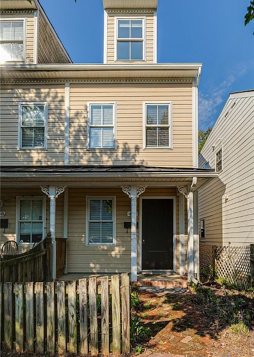1st image of 416 S Laurel St