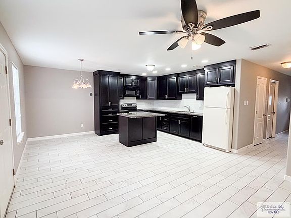 3rd image of 3701 N Arroyo Park Ln