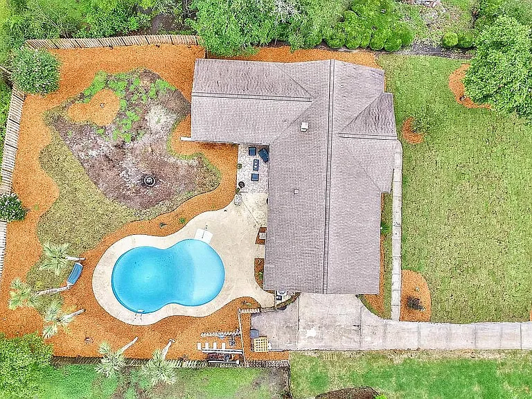 219 Foxridge Rd — Photo 24