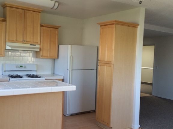 3rd image of 39 20th Ave APT 15