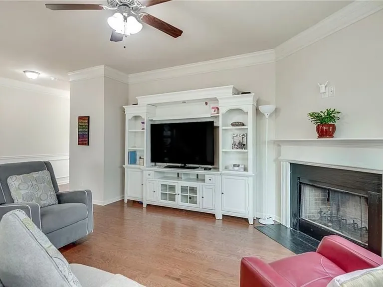 2998 Woodward Down Trl — Photo 9