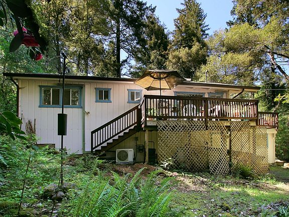3rd image of 130 Brook Ln