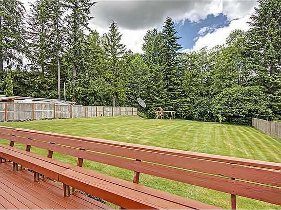4th image of 13875 Creek View Dr SW