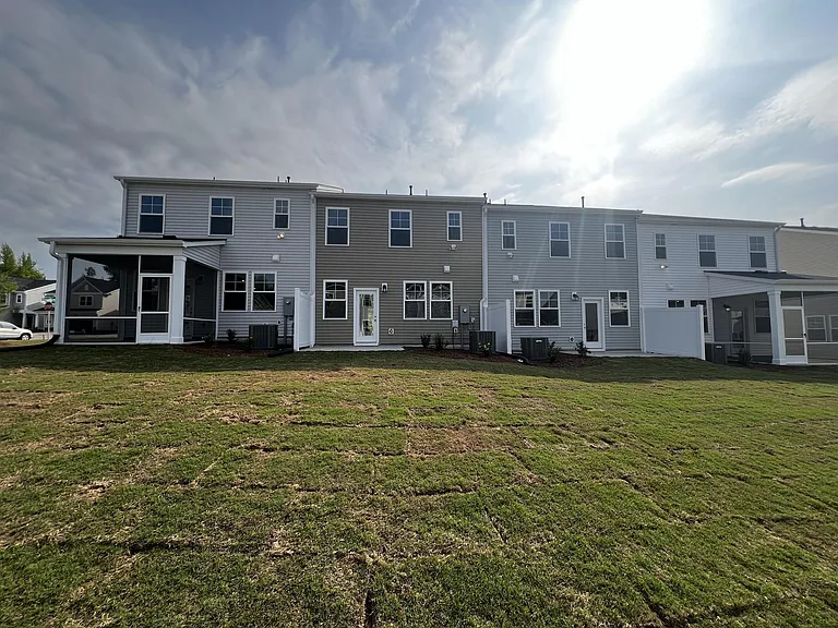 5871 Woodlawn Dr #1 — Photo 11