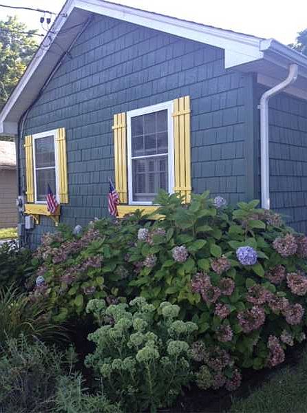 1st image of 32 Namquid Dr