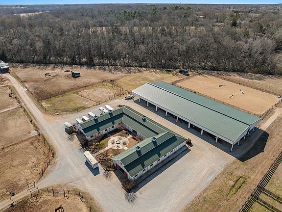 4th image of 29084 Capshaw Rd