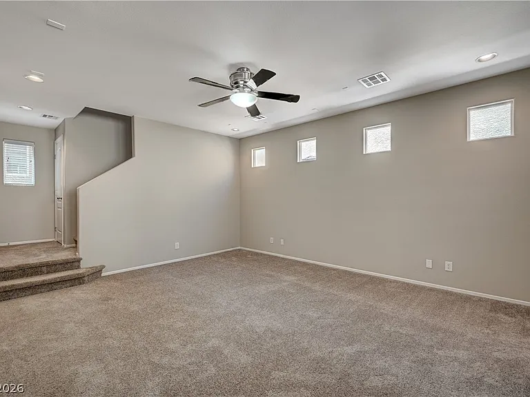 10592 Valdosta Ave — Photo 16
