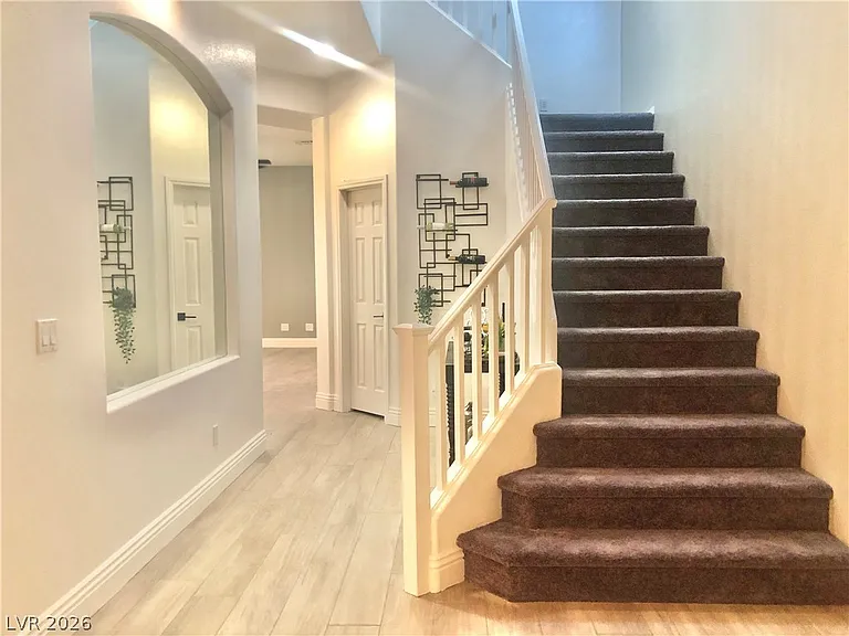 20 Chateau Whistler Ct — Photo 30