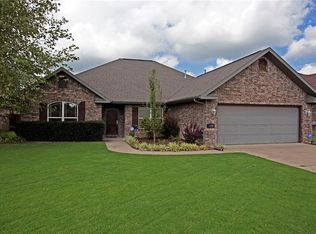 3608 N 4th St, Rogers, AR 72756