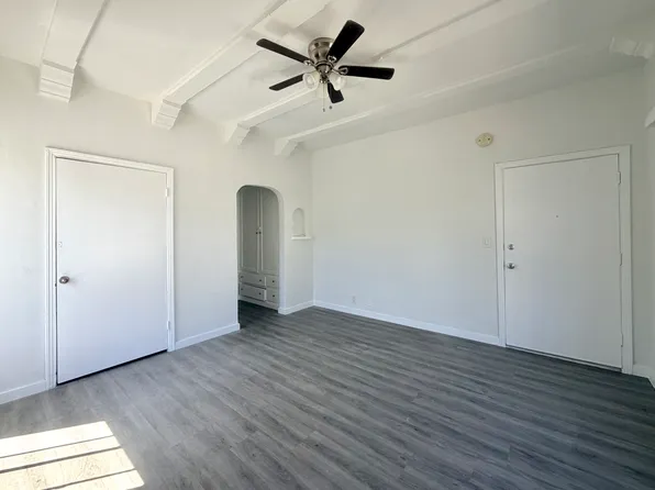 5623 Virginia Ave APT 205, Los Angeles, CA 90038