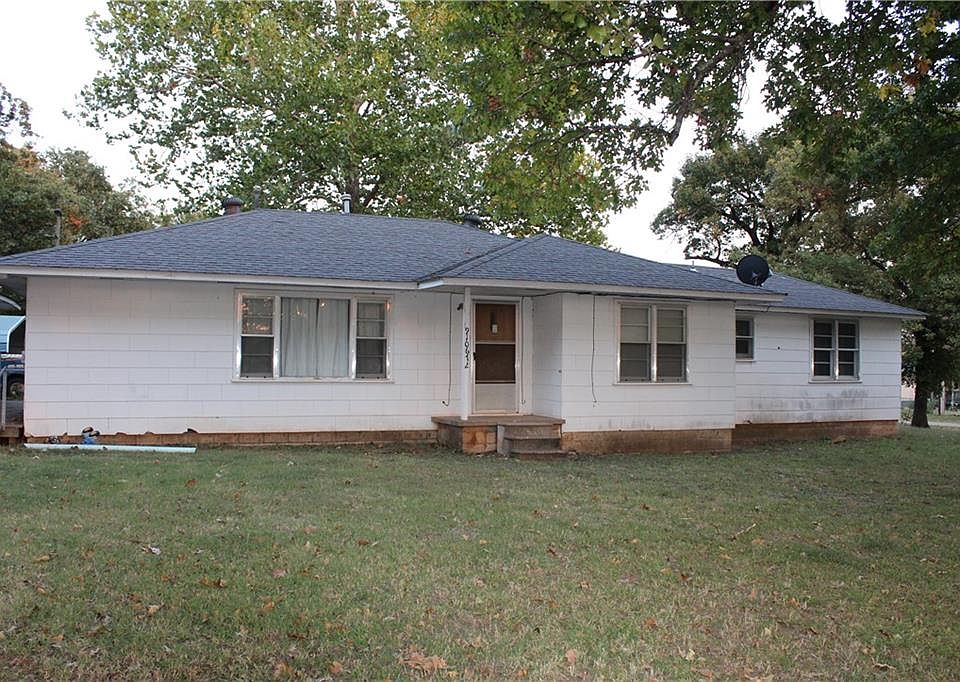 1st image of 910672 Lincoln Ave