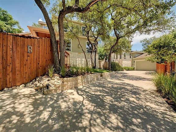 3rd image of 3902 Knollwood Dr #B