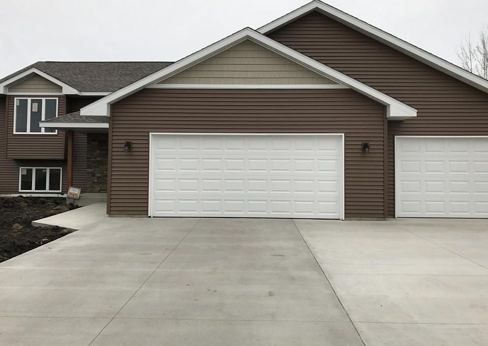 1st image of 740 Countryview Ave