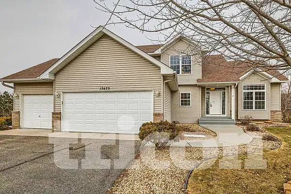 Building Photo - 17475 Glacier Way