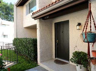 9721 Via Siena, Burbank, CA 91504