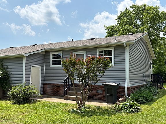 3rd image of 1151 Meadowview Dr #1151
