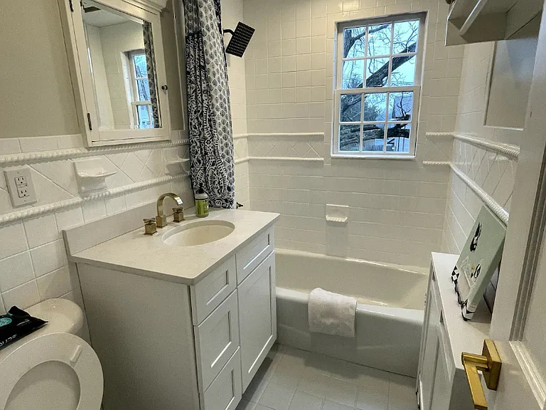 141 Western Ave — Photo 10