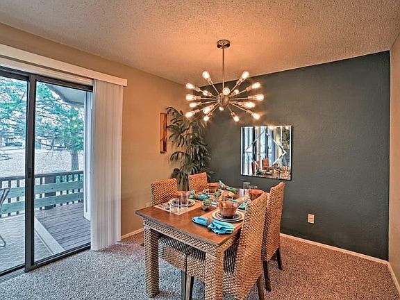 5th image of 14 Melinda Ln