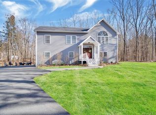 16 Cedar Ridge Rd, East Hampton, CT 06424