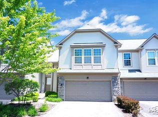 529 Metropolitan St, Aurora, IL 60502