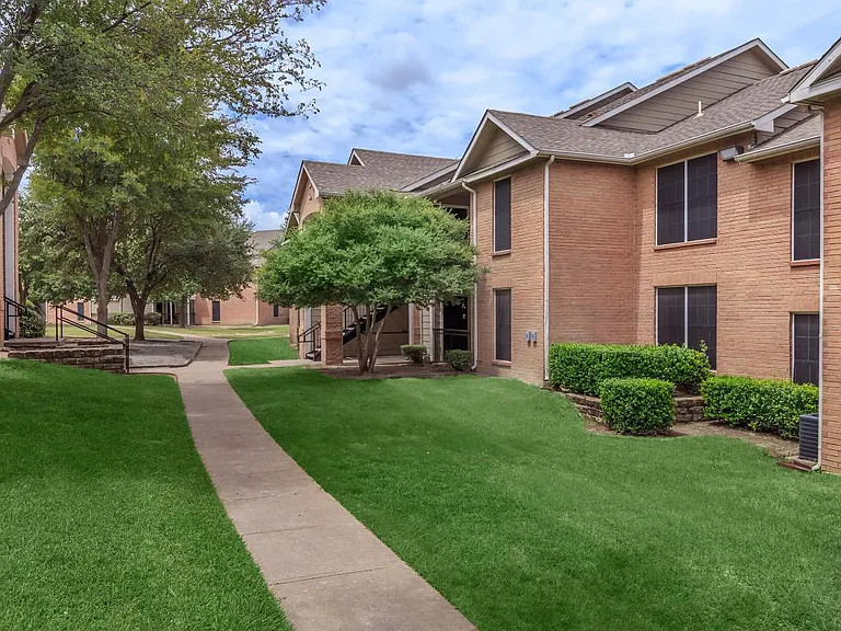 Garden Gates Apartments Plano — Photo 17