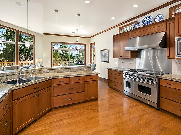4th image of 496 Wilderness Peak Dr NW