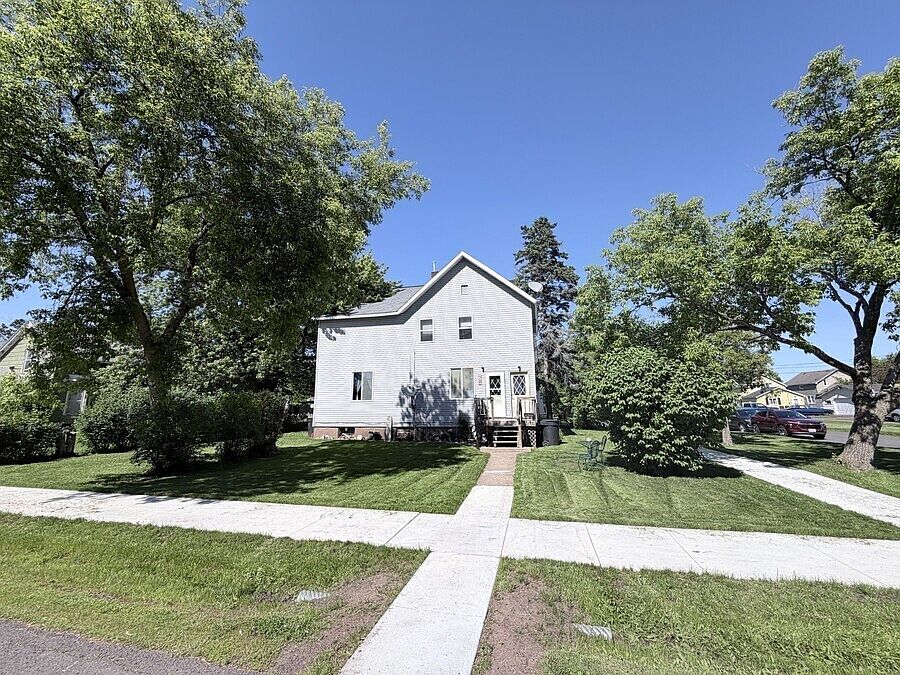 1st image of 1931 E 4th St #2
