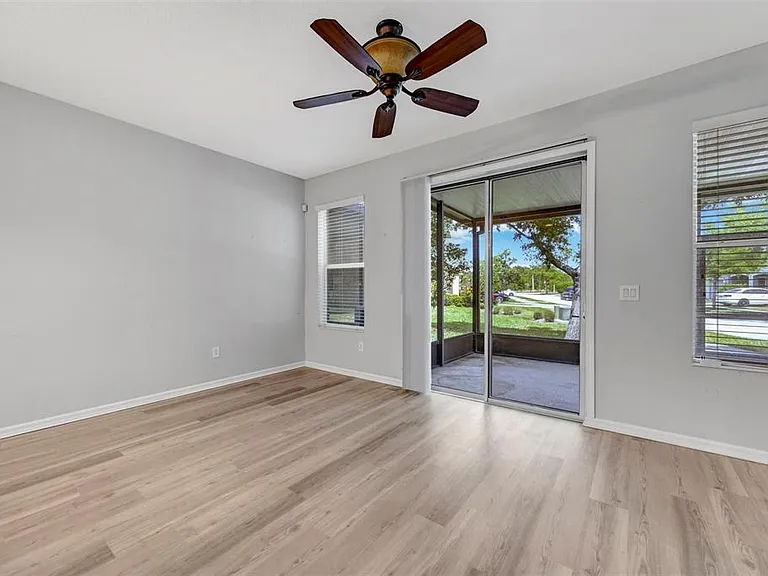 6705 Holly Heath Dr — Photo 45