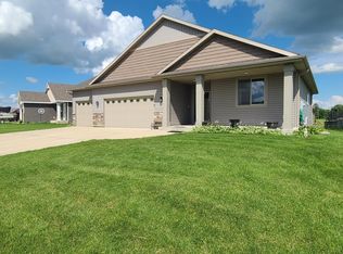 1302 18th Dr NE, Austin, MN 55912