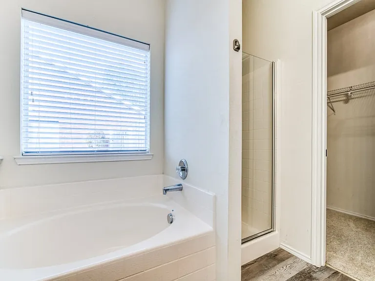 320 Cookston Ln — Photo 10