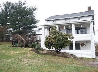 25 Ramapo Rd, Garnerville, NY 10923