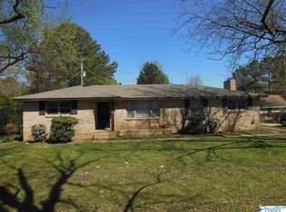 528 Harolds Dr NW, Huntsville, AL 35806