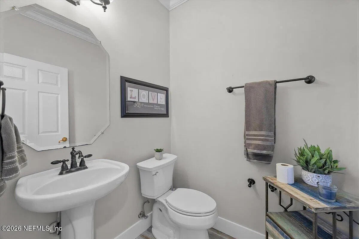 5 bed, 3.5 bath, 3119 sqft, $4,350 — Photo 4