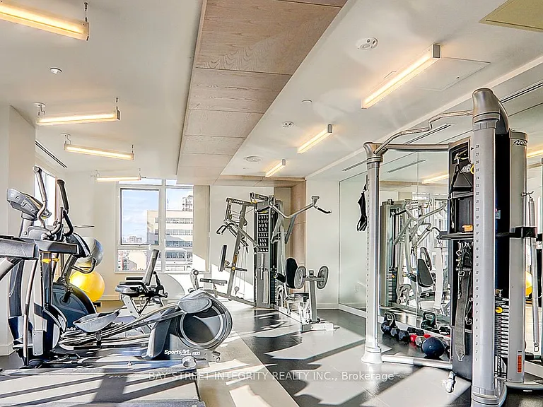 181 Huron St #201 — Photo 22