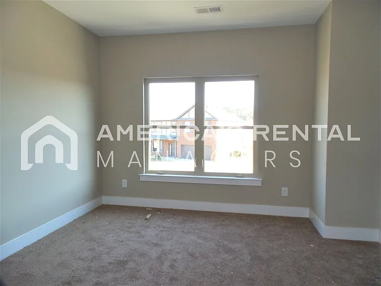 6451 Cheshire Cove Dr — Photo 17