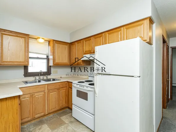 23 8th St NW APT 2, Rochester, MN 55901