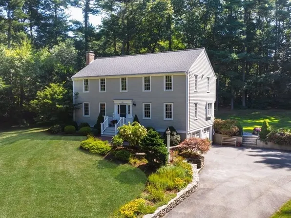 607 Lincoln St, Duxbury, MA 02332