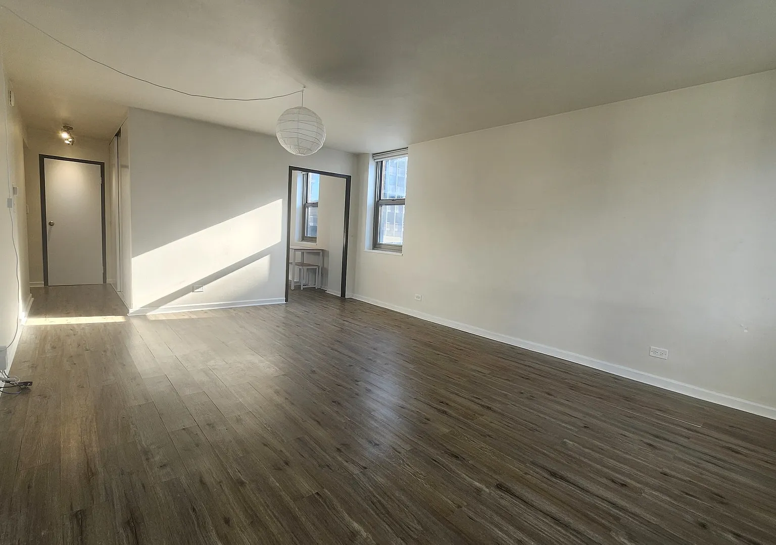 Studio, 500 sqft, $1,950 — Photo 4