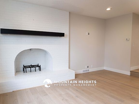 4th image of 8589 S Kings Hill Dr