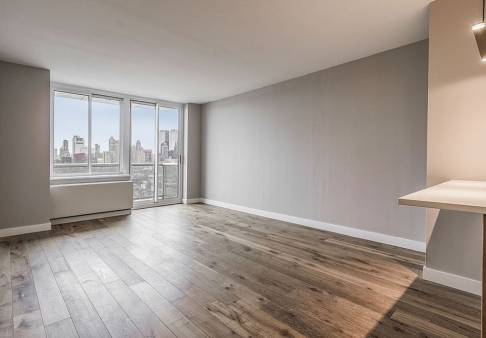 1st image of 560 W 43rd St APT 23A