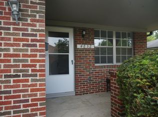 4832 Moreland Dr W, Columbus, OH 43220