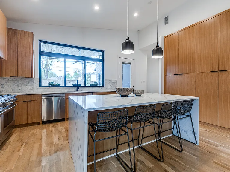 6023 Richmond Ave — Photo 21